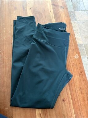 Athleta women’s Dark Green Performance Leggings